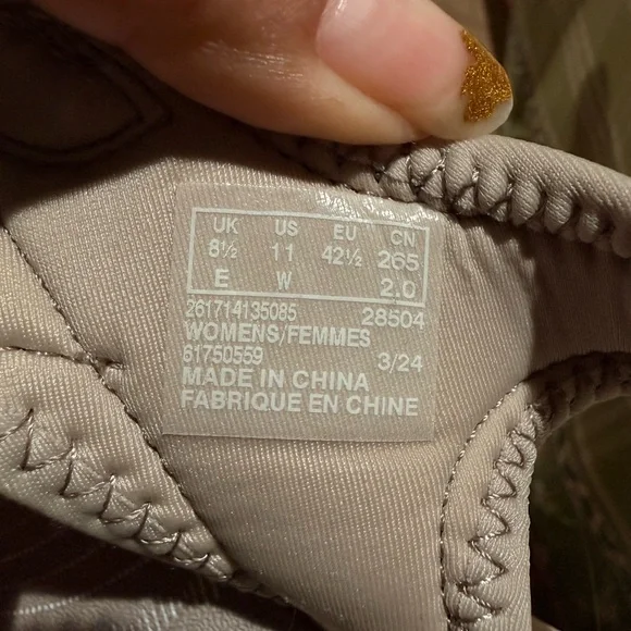 Clarks Women's Sandals - Cream - Picture 10 of 16